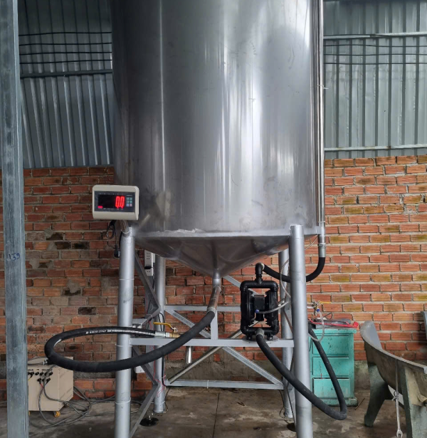 BỒN SẢN XUẤT DUNG MÔI KHÉP KÍN 2500L